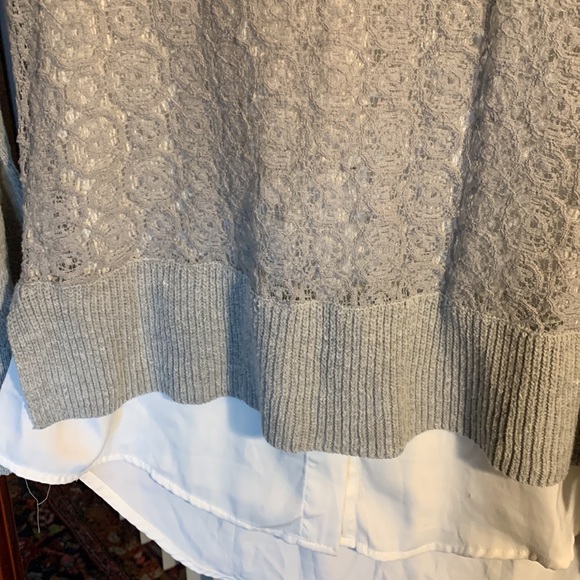 VERA WANG SWEATER - Picture 5 of 9